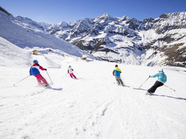 Skiing in Meran & Environs. Wanna join? Skiing in Meran & Environs. Wanna join?