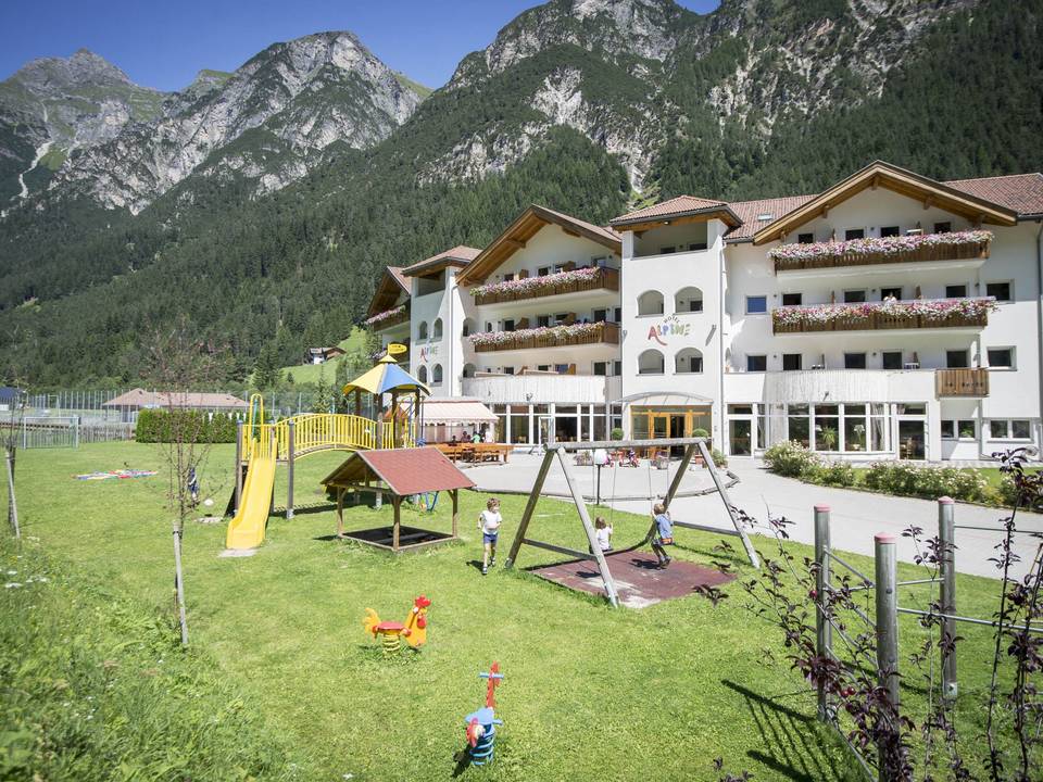 Kinderparadies Alpin ***ˢ Il family hotel a Vipiteno per veri intenditori