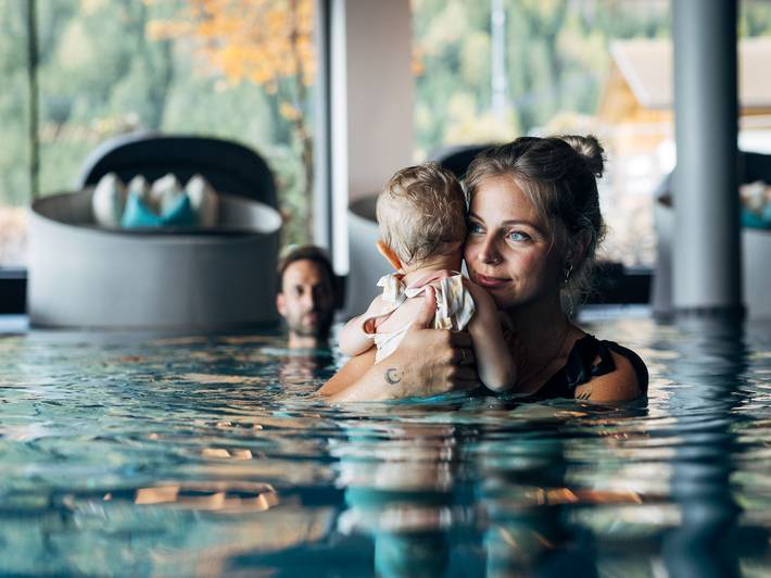 Wellness with children: Let’s cuddle! Wellness with children: Let’s cuddle!