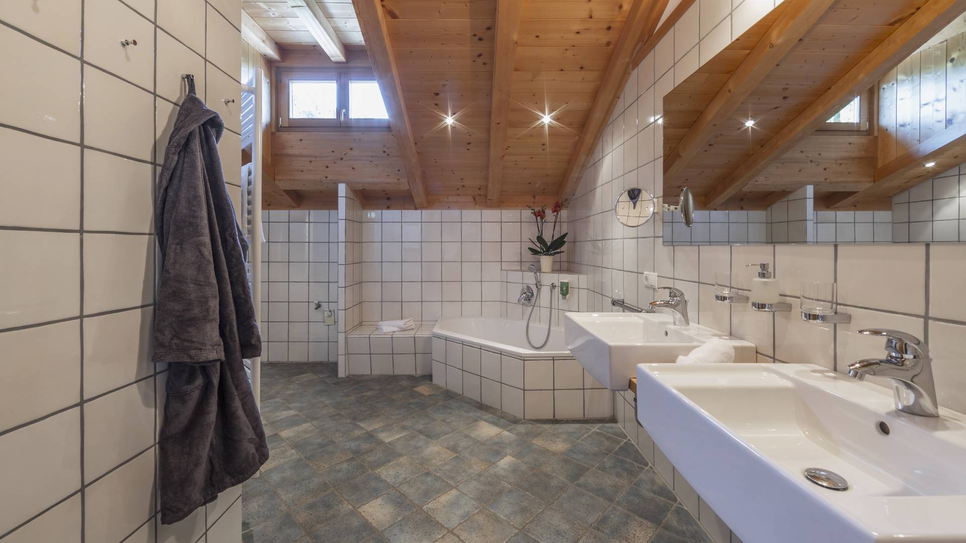 Lodnerspitze Bad Familienalm & Almchalets Taser Alm
