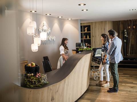 Unser Familienhotel in Wolkenstein: Urlaub wie im Märchen Unser Familienhotel in Wolkenstein: Urlaub wie im Märchen