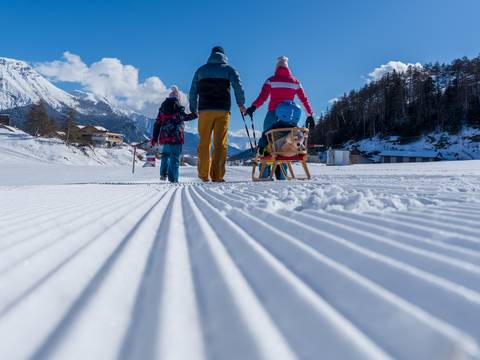 Erholsame Auszeit im Familienhotel im Vinschgau Erholsame Auszeit im Familienhotel im Vinschgau