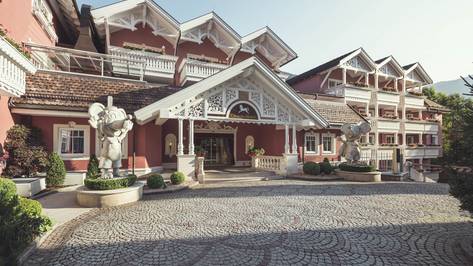 Family Spa Grand Hotel Cavallino Bianco ****ˢ Wandern mit Kindern? Südtirol ist das Ziel.