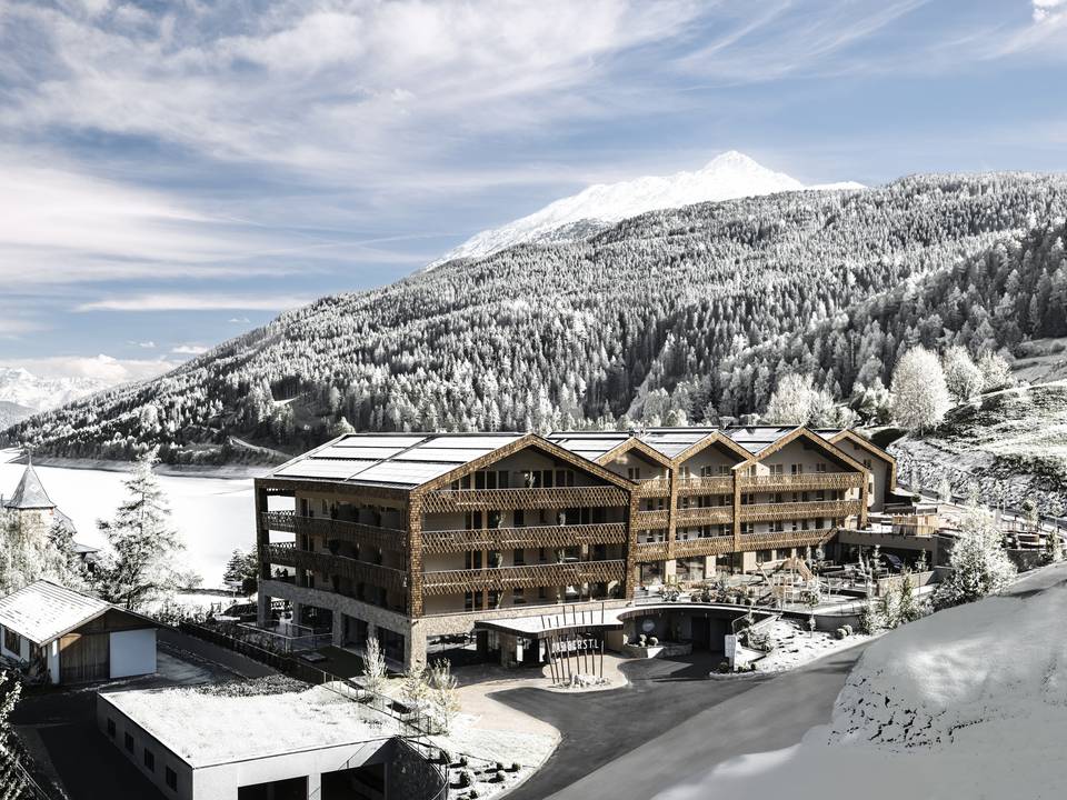 Erholsame Auszeit im Familienhotel im Vinschgau Erholsame Auszeit im Familienhotel im Vinschgau