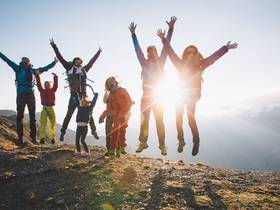 Wellness with children: Let’s cuddle! Wellness with children: Let’s cuddle!