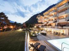 Heidi & Edith Family Aparthotel **** Send us your non-binding enquiry!