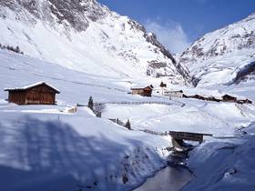 Das Familienhotel in Vals: für Kinder gemacht Das Familienhotel in Vals: für Kinder gemacht