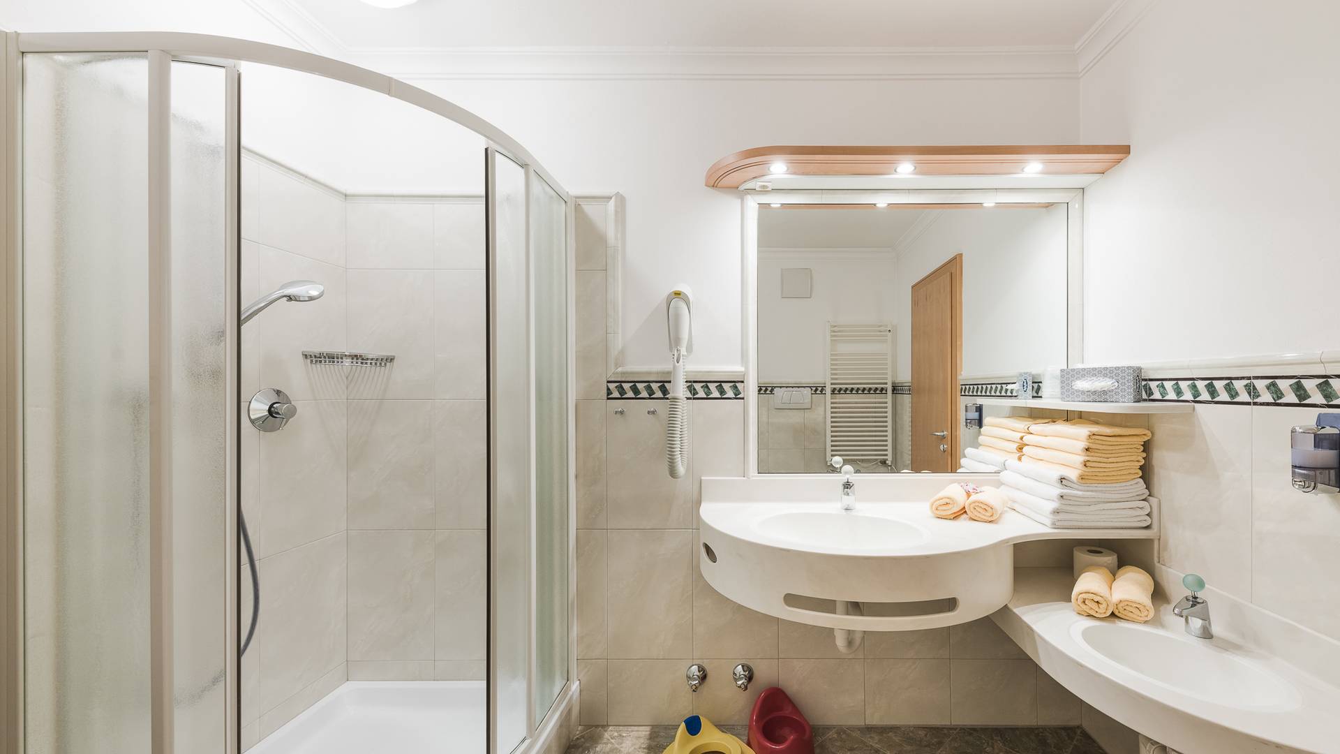 Heidi & Edith Family Aparthotel ****ˢ Heidi & Edith Family Aparthotel ****ˢ