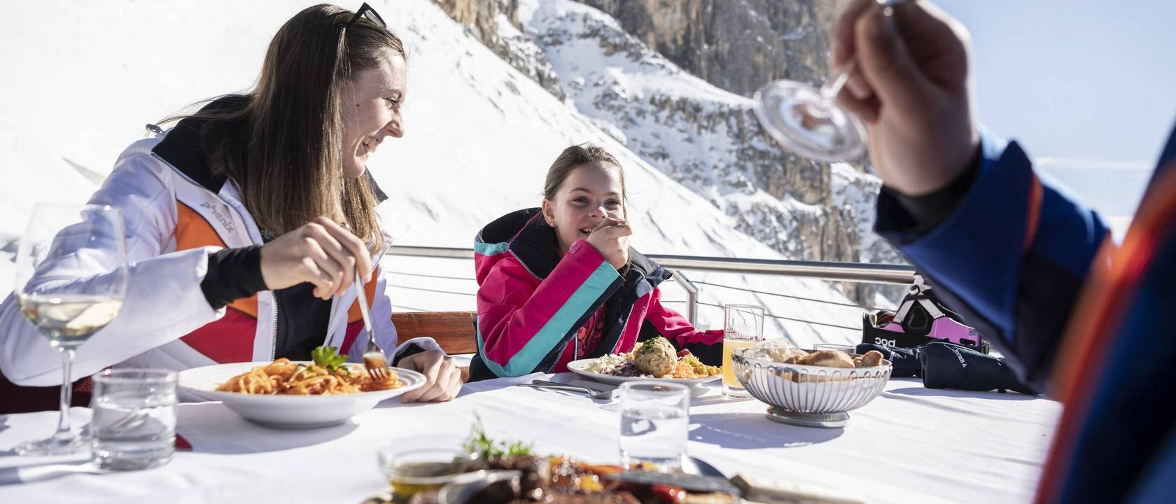 Family hotel nelle Dolomiti: una vacanza nel regno dei Monti Pallidi Family hotel nelle Dolomiti: una vacanza nel regno dei Monti Pallidi