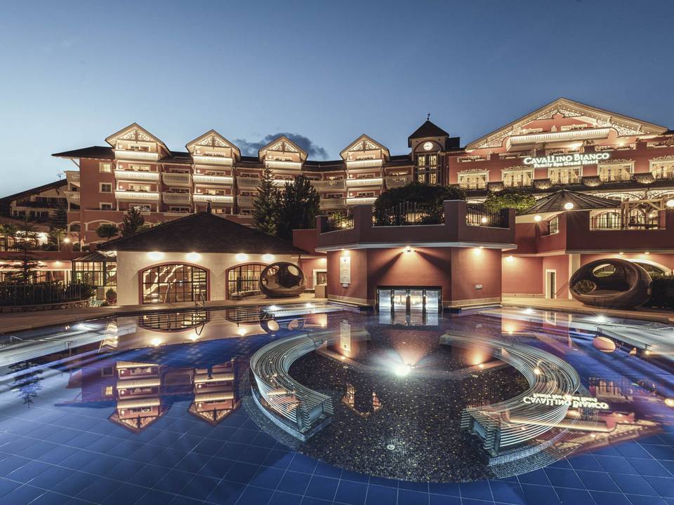 Im Familienhotel in St. Ulrich in Gröden wunschlos glücklich Im Familienhotel in St. Ulrich in Gröden wunschlos glücklich