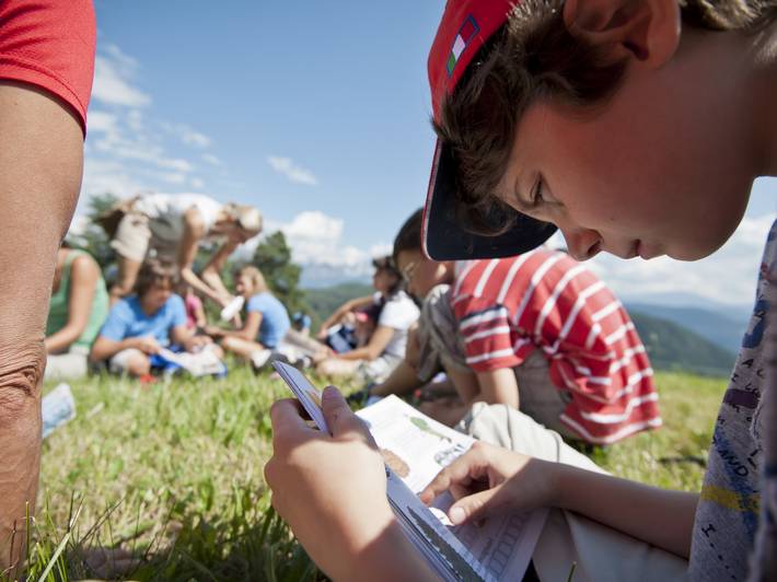 Our children’s programme for little explorers Our children’s programme for little explorers