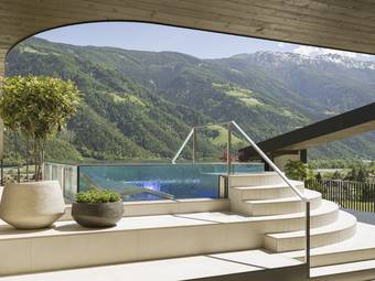 Amaris Suites ****ˢ Amaris Suites ****ˢ