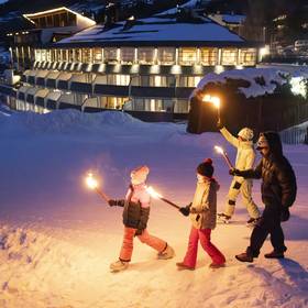 Our family hotel in Sexten, your holiday home in the Dolomiten Our family hotel in Sexten, your holiday home in the Dolomiten
