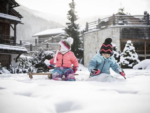 Il family hotel a San Candido dal fascino alpino Il family hotel a San Candido dal fascino alpino
